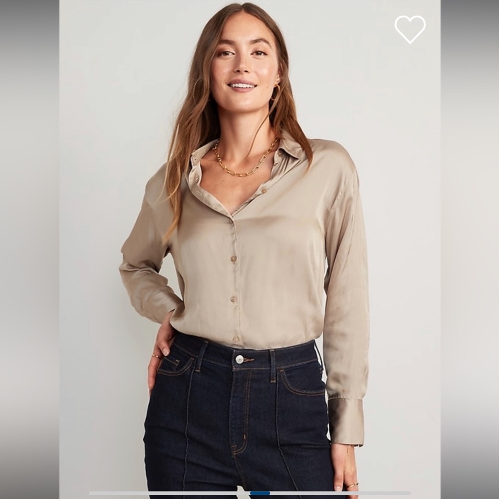 Old navy satin boyfriend shirt. Size medium tall.